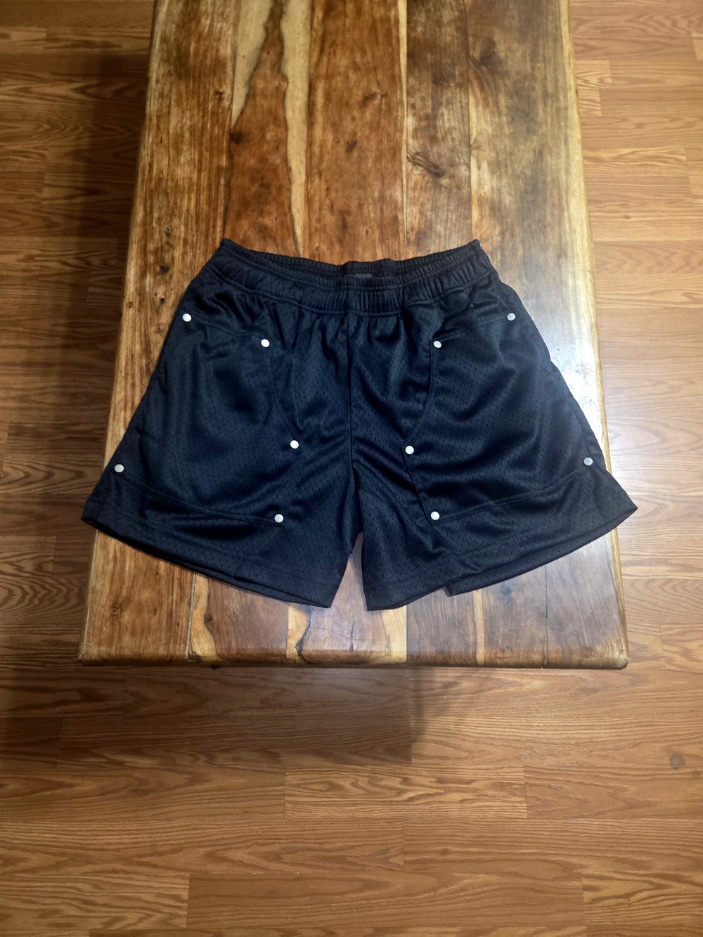 Men's Studded Athletic Mesh Shorts In Black